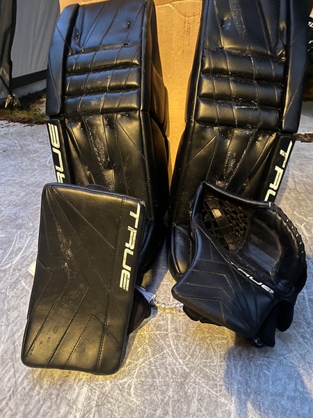 34" True 7X3 Regular Goalie Full Set (Used)