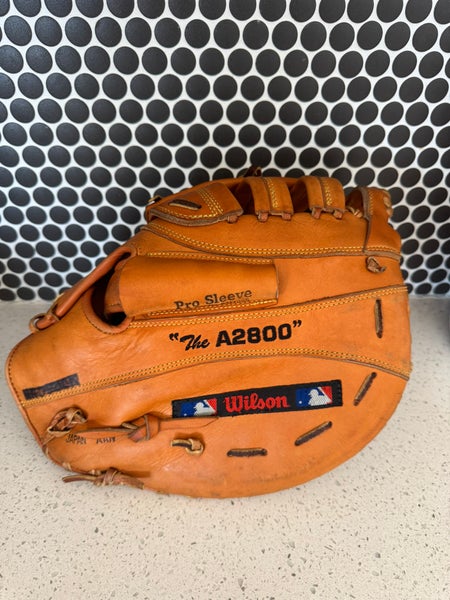Wilson A2800 LH First Base Baseball Glove (Used)