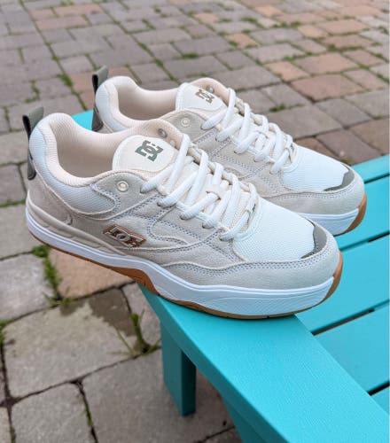 Mens DC "Ascend" Skateboard Athletic Sneakers Off White US Size 9.5 Barely Used