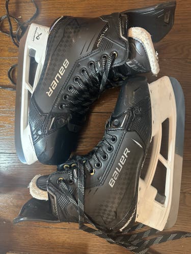 2024 Bauer Supreme Shadow Hockey Skates Regular Width Pro Stock 8.5 (Used)