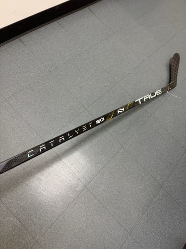 Senior True Catalyst 9X3 Hockey Stick Left Hand 85 Flex Pro Stock (Used)