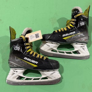 Used Junior Bauer Vapor X4 Hockey Skates Size 3