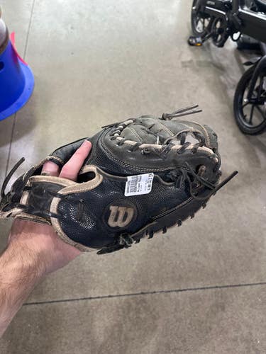 Used Wilson A2000 BB/SB Catchers RH Throw Black 33 1/2" 11605-S000212008