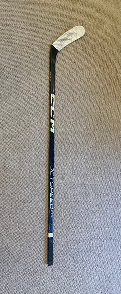 Intermediate CCM JetSpeed FT5 Pro Right Handed Hockey Stick 55 Flex Pro Stock (Used)