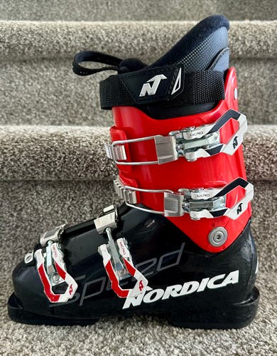 Mondo 23 & 23.5 Kid's Nordica All Mountain SpeedMachine Ski Boots Medium Flex (Used)