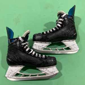 Used Intermediate Bauer XLP Hockey Skates Size 5