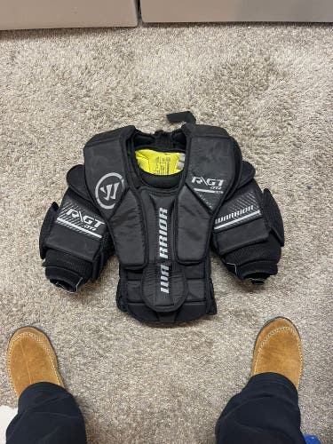 Large/Extra Large Warrior Ritual GT Goalie Chest Protector (Used)