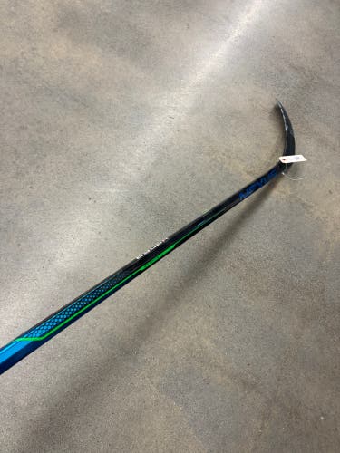 Junior Bauer Nexus Geo Hockey Stick Right Handed P92 50 Flex (Used)