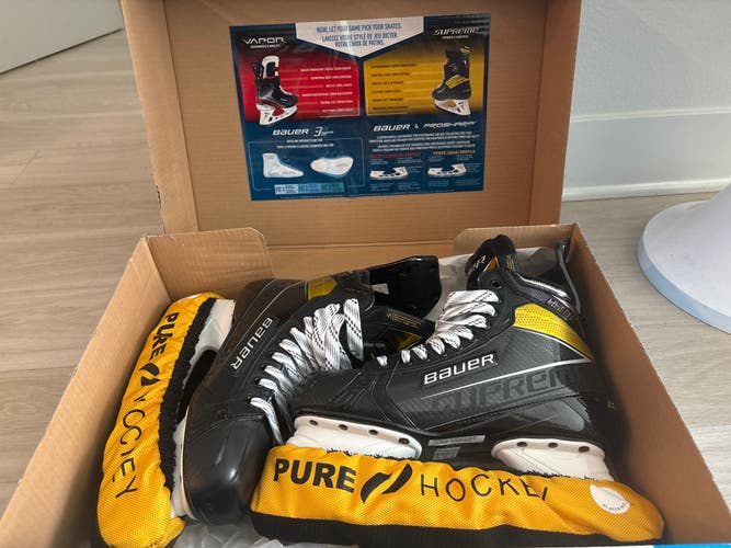 Bauer Hockey Skates Regular Width 10 (New)