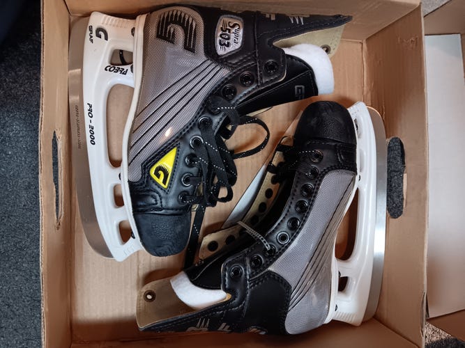 Graf Supra 503 Hockey Skates Wide Width Size 3.5 (New)