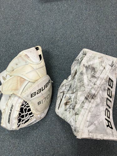 White Senior Bauer Supreme S170 Goalie Gloves & Blockers Regular (Used)
