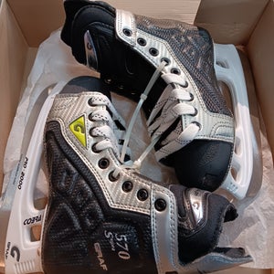 Graf Supra 570 Hockey Skates Wide Width Size 3.5 (New)
