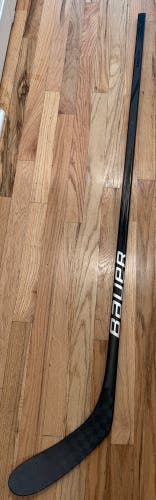 New Senior Bauer Vapor Hyperlite 2 Right Handed Hockey Sticks P28 70 Flex