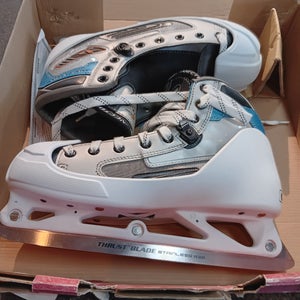 CCM Vector goalie Hockey Skates Regular Width 10 (New)