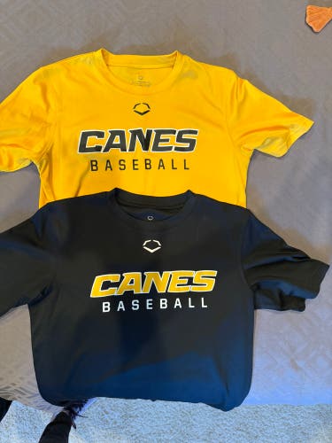 Black & Gold Large Kids Unisex EvoShield Shirts (Used)