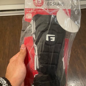 Black Junior Shin Guards (New)