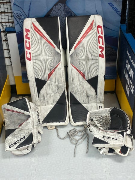 34" Senior CCM Axis 2 Goalie Full Set Regular Pro Stock (Used)