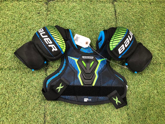 Youth Medium Bauer X Shoulder Pads (Used)