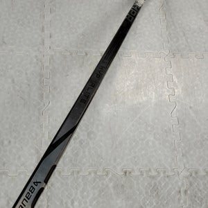 Senior Bauer Vapor Hyperlite 2 Hockey Stick I 77 Flex I P28 I 61"