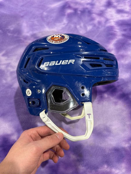 Blue Medium Bauer Re-Akt 150 Helmet (Used)