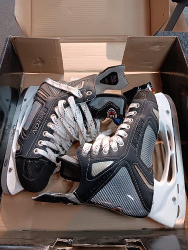 Easton Stealth S15 Hockey Skates Regular Width 8 (New)