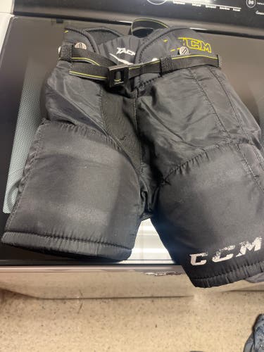 Youth Medium CCM HPTK Hockey Pants (Used)