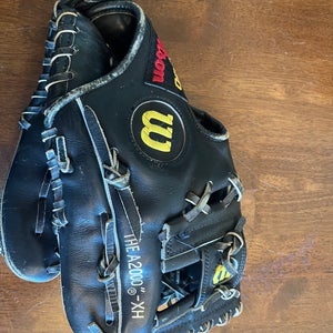Wilson A2000 RH Baseball Glove 10.75" (Used)