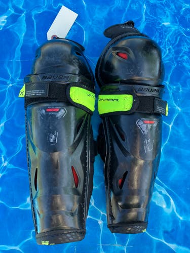 Junior Bauer Vapor 3X Shin Pads 12" (Used)