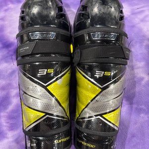 Intermediate Bauer Supreme 3S Shin Pads 13" (Used)
