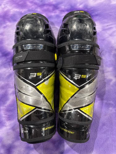 Intermediate Bauer Supreme 3S Shin Pads 13" (Used)