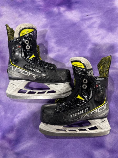 Youth Bauer Vapor 3X Hockey Skates Regular Width 12 (Used)