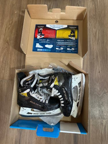2020 Bauer Supreme 3S Pro Hockey Skates Regular Width 7 (Used)