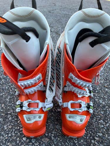 Mondo 22 & 22.5 Kid's Tecnica Diablo Inferno Ski Boots (Used)
