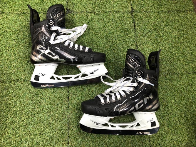 Senior CCM Tacks XF Pro Hockey Skates 8.5 | Regular Fit (Used)