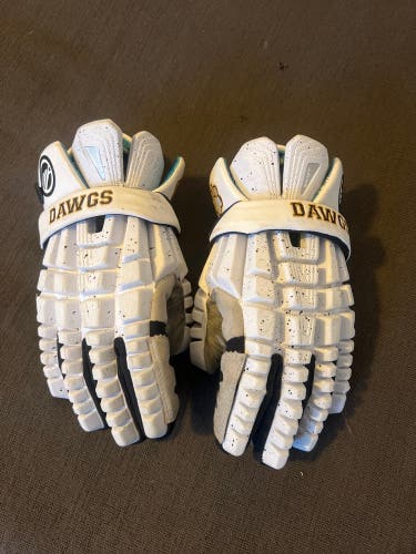 UMBC Lacrosse Team Issued Gloves, Game Worn Maverik Shift Lacrosse Gloves 13" (Used)