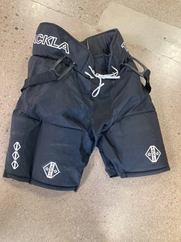 Black Senior Size 54 Tackla Hockey Pants (Used)