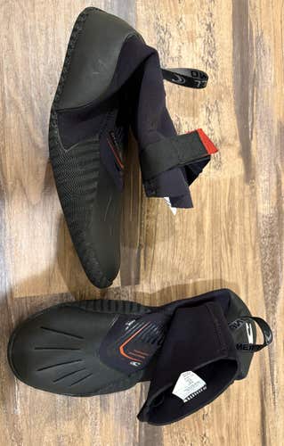 O'Neill Neoprene Heat Boots Size M 11.0 (W 12.0) 3mm Gloves, Booties & Hoods (New)