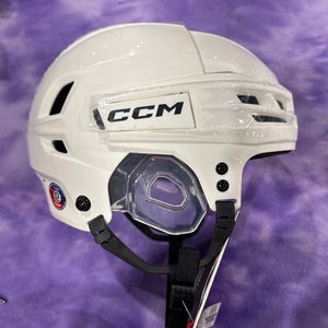 White Medium CCM Tacks 720 Helmet (New)