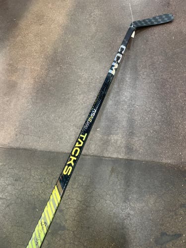 Senior CCM Tacks AS-VI Pro Hockey Stick Right Handed P29 85 Flex (Used)
