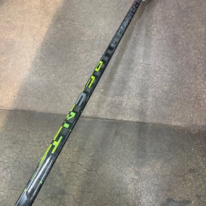Senior Bauer AG5NT Hockey Stick Right Handed P92 92 Flex (Used)