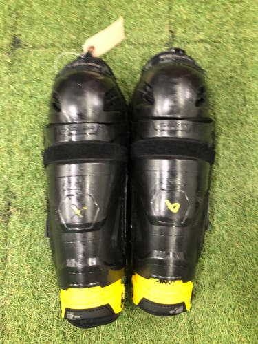 Junior Bauer Supreme M3 Shin Pads 12" (Used)