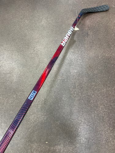Senior Bauer Kith Vapor Hyperlite 2 Hockey Stick Right Handed P92 77 Flex (Used)