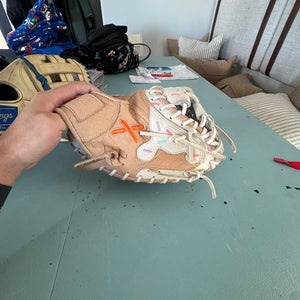 Rawlings Heart of the Hide RH Catcher's Baseball Glove 34" (Used)