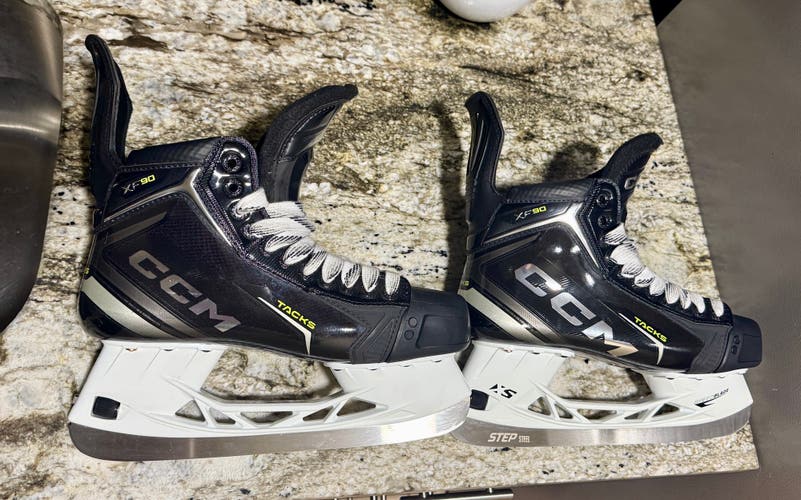 2024 CCM Tacks XF 90 Hockey Skates Wide Width 9.5 (Used)