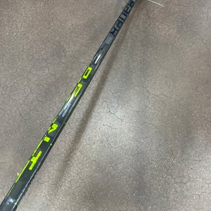 Senior Bauer AG5NT Hockey Stick Right Handed P92 92 Flex (Used)
