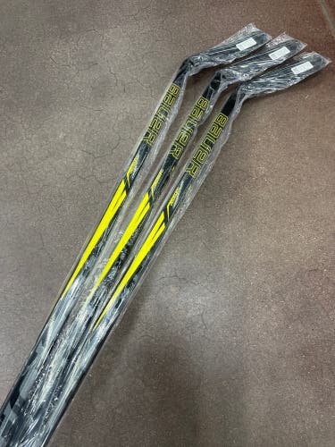 Intermediate Bauer Supreme 3S Hockey Stick Right Handed P88 50 Flex (New) - 3 Pack