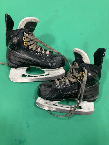 Youth Bauer Supreme 160 Hockey Skates Regular Width 10.5 (Used)