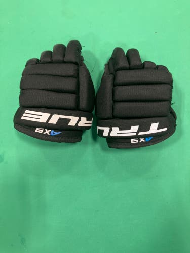Black Youth True AX9 Gloves 9" (Used)