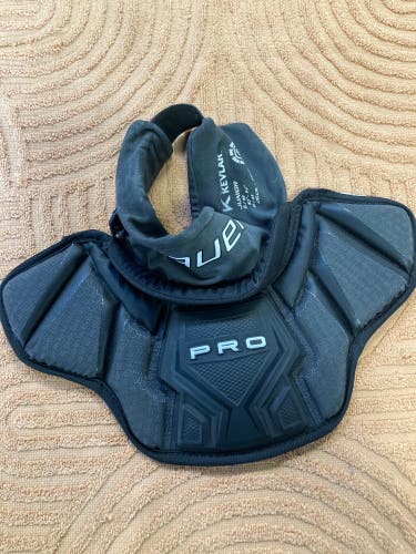 Black Junior Bauer Pro Neck Guard (Used)