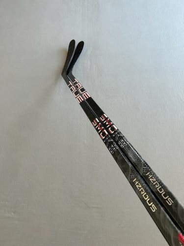 *2 Pack* of New 85 Flex T86 Senior True HZRDUS Smoke (Mid-Kick) Right Hand Pro Stock Hockey Sticks